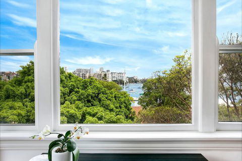 New Beach Apartment - Tourism TAS 9