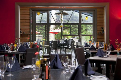 Oakdene Vineyards Guesthouse - Tourism TAS 4