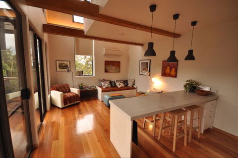 Pipeline Chalet Mt Wellington - Tourism TAS 1