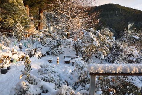 Pipeline Chalet Mt Wellington - Tourism TAS 8