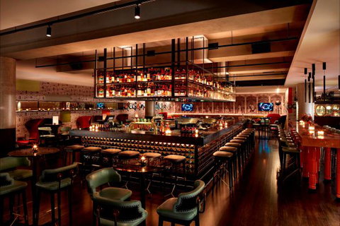 QT Melbourne - Tourism TAS 2