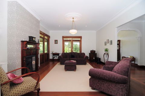 Reign Manor And Coach House - Tourism TAS 4