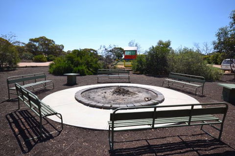 Riverbush Cottages - Hobart Tourism 7