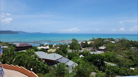 Sea Star Holiday Apartments - Tourism TAS 1