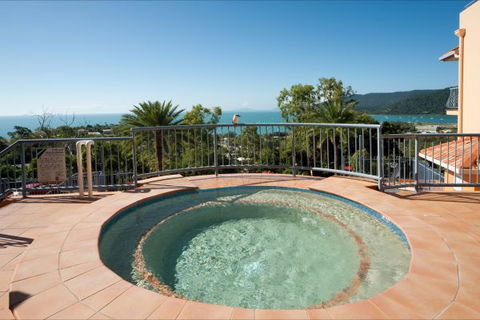 Sea Star Holiday Apartments - Tourism TAS 4
