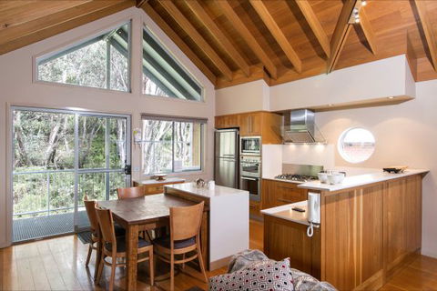 Snow Fall Lodge At Falls Creek - Tourism TAS 2