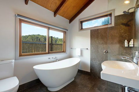 Tanja Lagoon Camp - Hobart Tourism 4