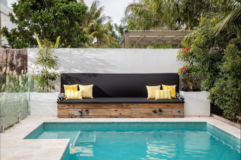 Tamarama Beach House - Hobart Tourism 0