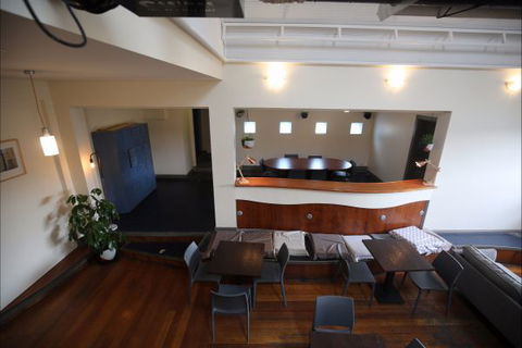 The Nook Backpackers - Hobart Tourism 9