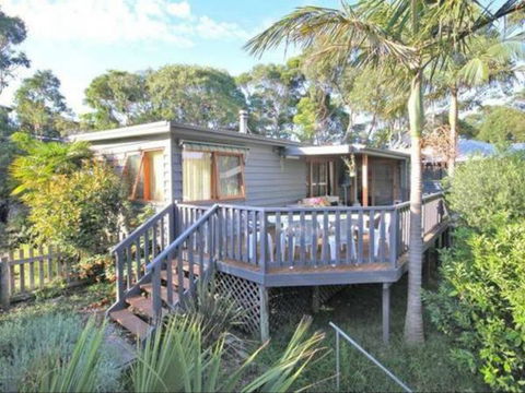 The Deweyshack - Hobart Tourism 0