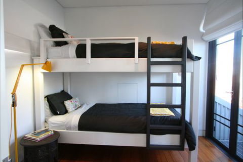 Two Five Zero / Richmond - Hobart Tourism 6