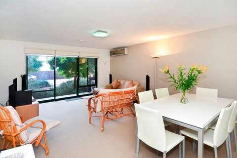 Unit 5 Wyuna Queenscliff - Tourism TAS 6