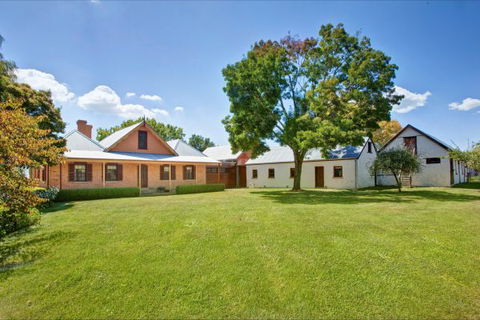 Vine Lodge Heritage Getaway - Hobart Tourism 1