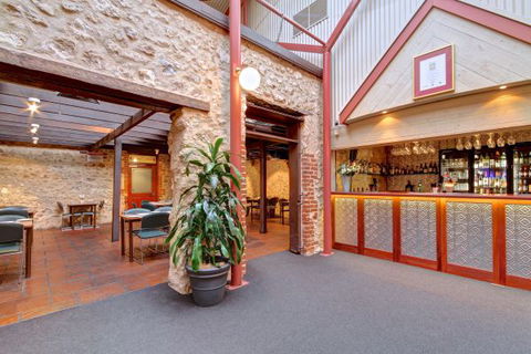 Victoria Hotel - Strathalbyn - Tourism TAS 3