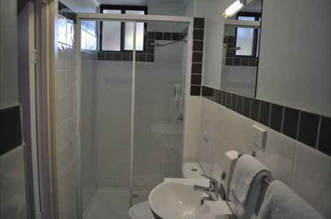 Warrakilla - Tourism TAS 7