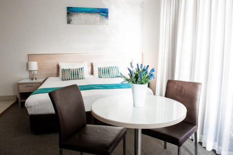 Copacabana Shores - Tourism TAS 6