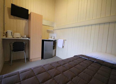 Grand Hotel Mount Morgan - Tourism TAS 10
