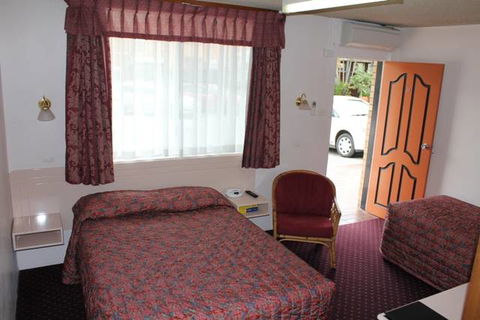 AZA Motel - Tourism TAS 3