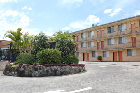 AZA Motel - Tourism TAS 8