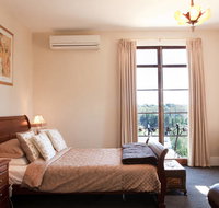 Azidene House  Spa Apartments - Tourism TAS