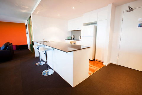 B7 Honeysuckle Apartments - Tourism TAS 2