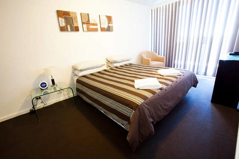 B7 Honeysuckle Apartments - Tourism TAS 3