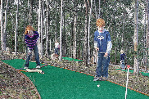 Banjos Bushland Retreat - Hobart Tourism 3