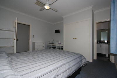 Barb's Place Guesthouse Kalgoorlie - Hobart Tourism 1