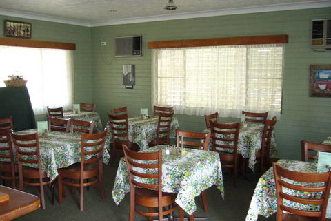 Barcaldine Country Motor Inn - Hobart Tourism 0
