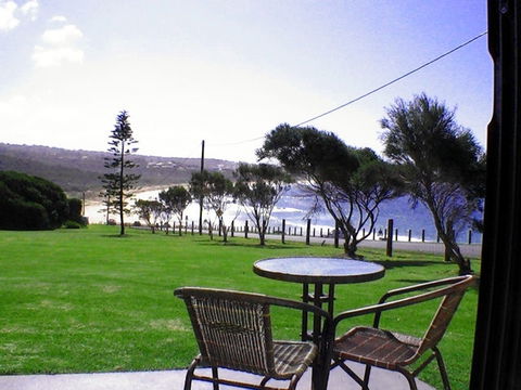 Beach Cabins Merimbula - Hobart Tourism 4