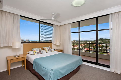 Beach House Seaside Resort - Hobart Tourism 1