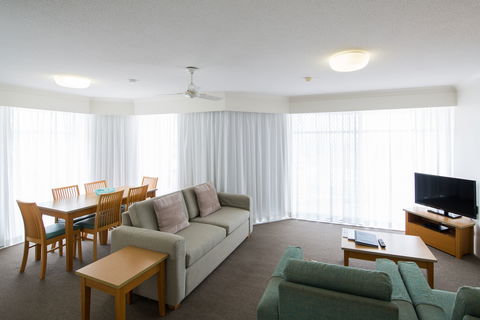 Beachcomber International Resort - Hobart Tourism 5