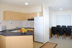 Bella Mare Beachside Apartments - Hobart Tourism 1