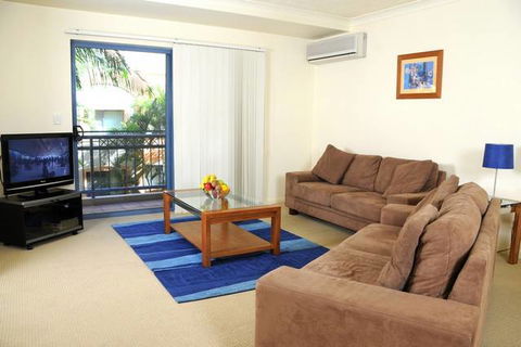 Bella Mare Beachside Apartments - Hobart Tourism 0