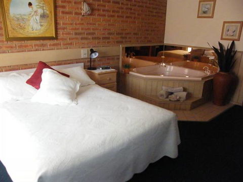 BEST WESTERN Colonial Motor Inn Bairnsdale - Hobart Tourism 2