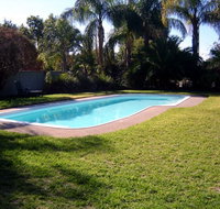 Billabong Motel