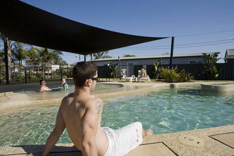 Blacksmiths Beachside Holiday Park - Tourism TAS 2