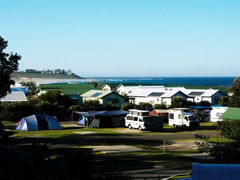 Blue Lagoon Beach Resort - Hobart Tourism 8