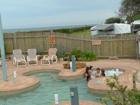 Blue Lagoon Beach Resort - Hobart Tourism 6