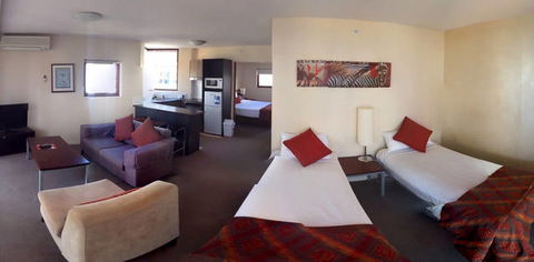 Broadbeach Savannah - Tourism TAS 0