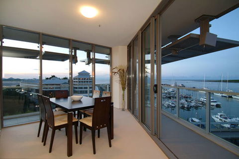 Cairns Luxury Apartments - Hobart Tourism 0