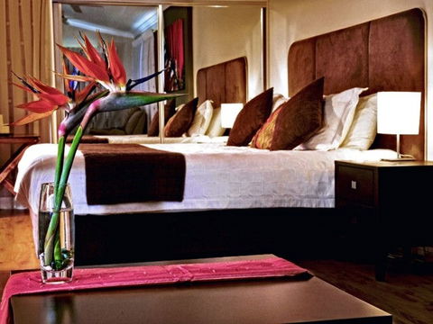Camelot Boutique Accommodation - Hobart Tourism 0