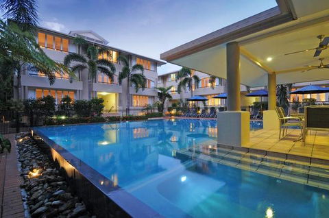 Cayman Villas Port Douglas - Hobart Tourism 1