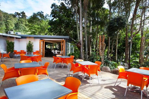 Cedar Creek Lodges At Thunderbird Park™ - Hobart Tourism 1