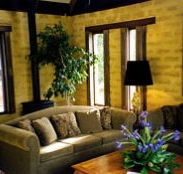 Chalet Arunga - Hobart Tourism