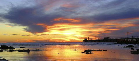 Cliff House Beachfront Villas - Tourism TAS 1