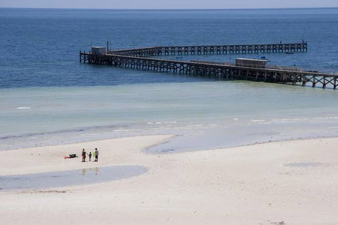 Cliff House Beachfront Villas - Tourism TAS 2
