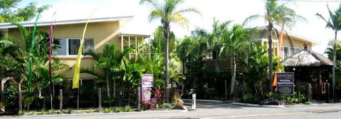 Coconut Palms On The Bay - Hobart Tourism 1