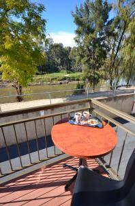 Prince Of Wales Motor Inn - Hobart Tourism 1