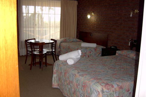Commercial Golf Resort - Hobart Tourism 2
